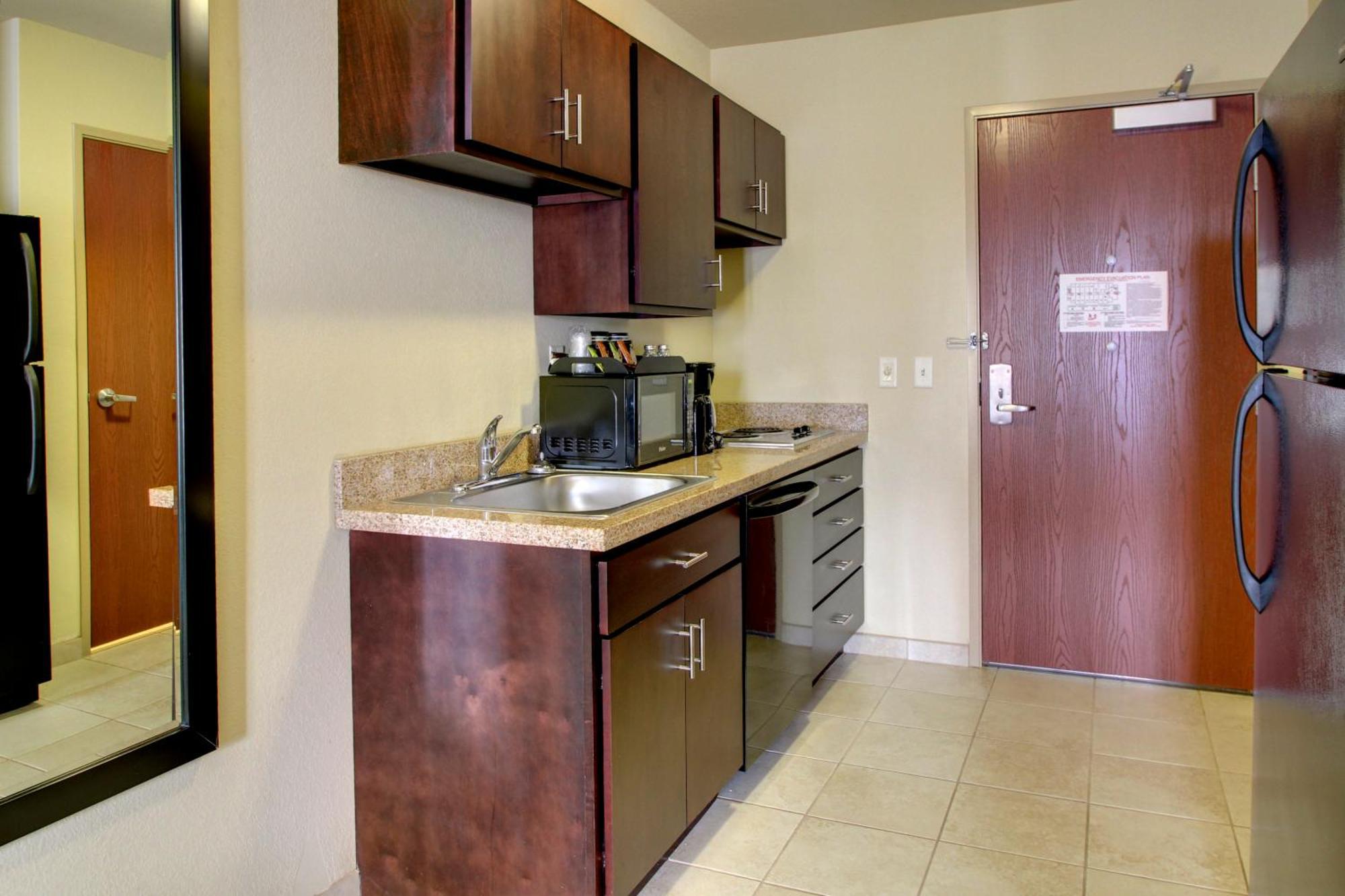 Cobblestone Hotel & Suites - Beulah ห้อง รูปภาพ